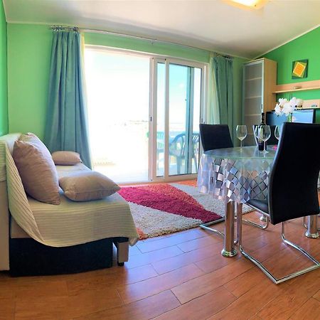 Roko Apartment House Примоштен Экстерьер фото