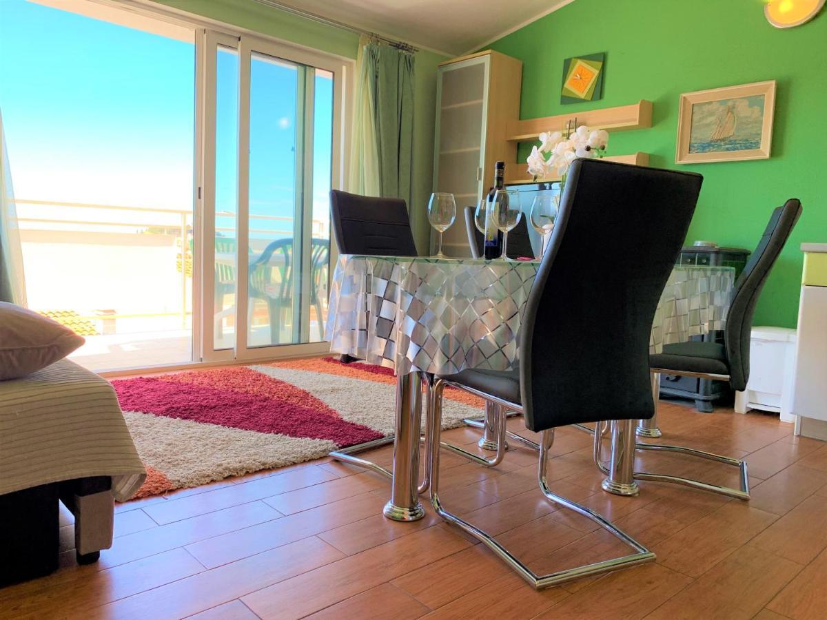 Roko Apartment House Примоштен Экстерьер фото