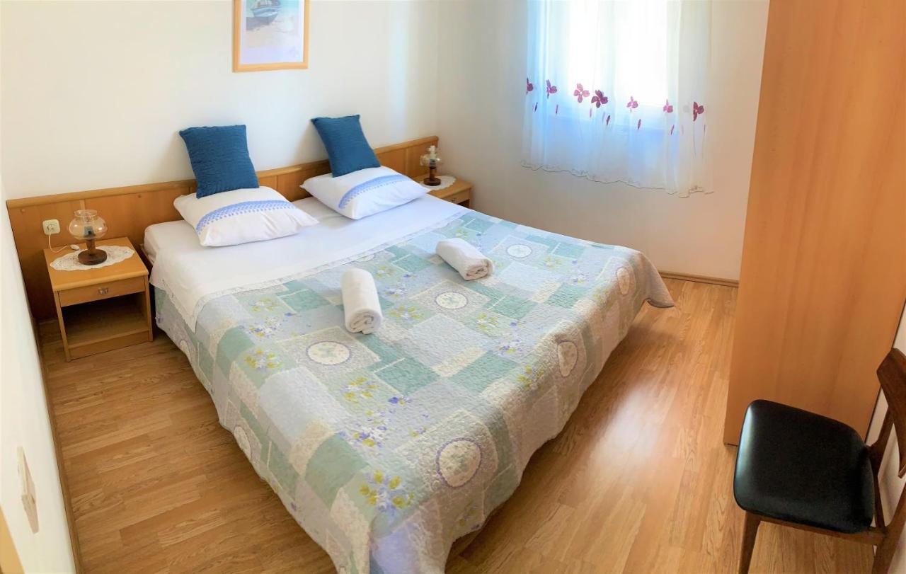 Roko Apartment House Примоштен Экстерьер фото