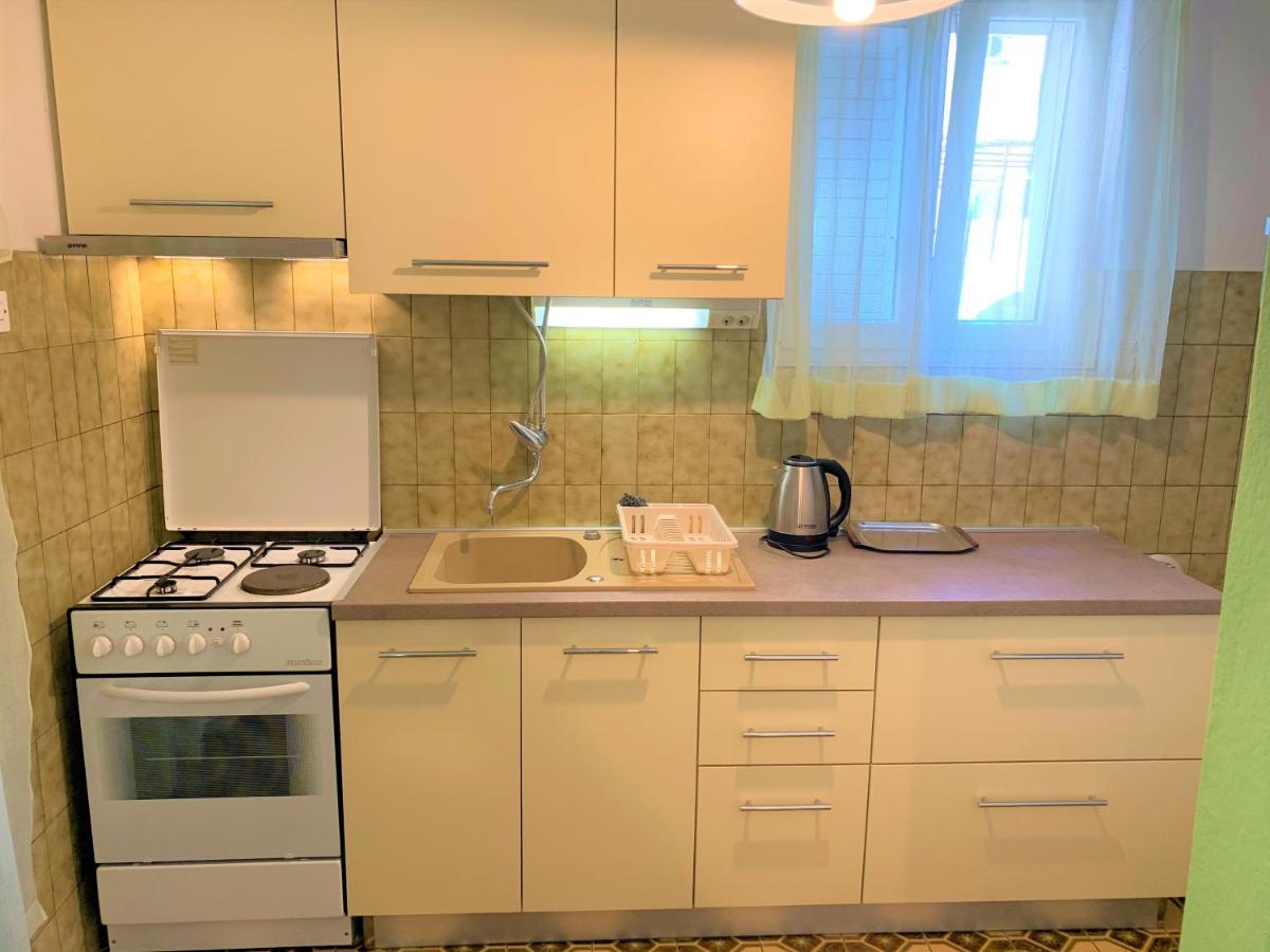 Roko Apartment House Примоштен Экстерьер фото