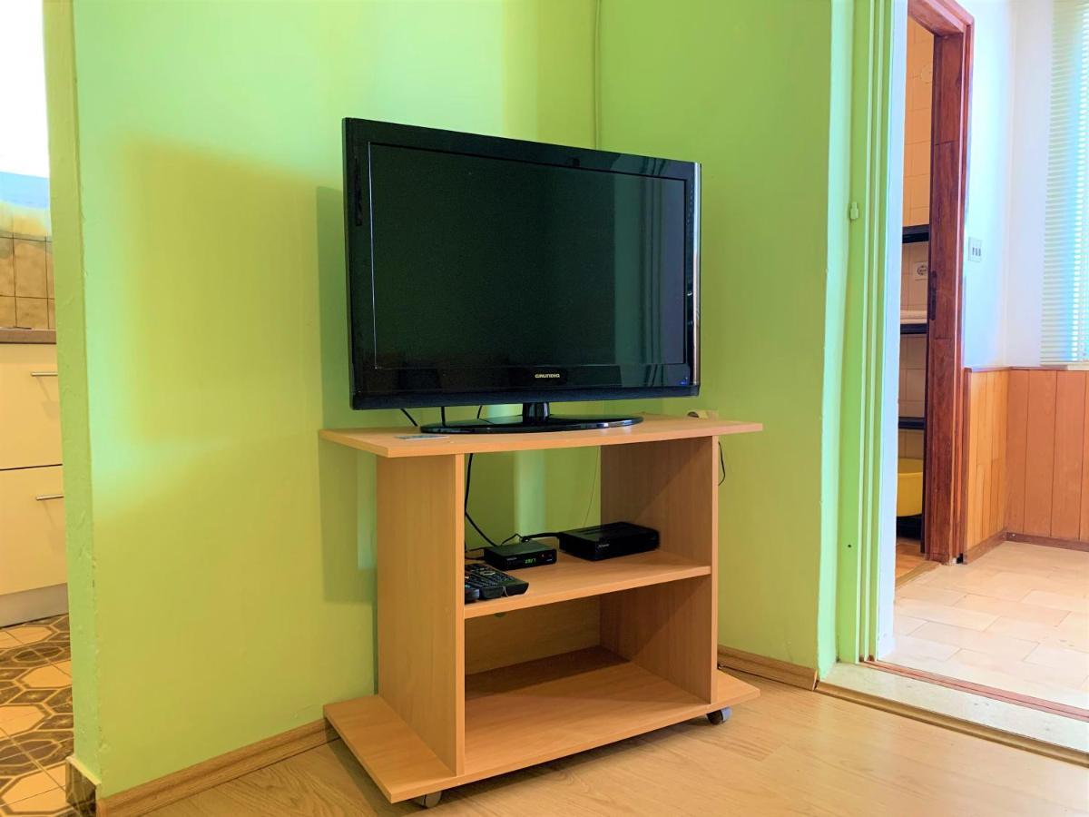 Roko Apartment House Примоштен Экстерьер фото
