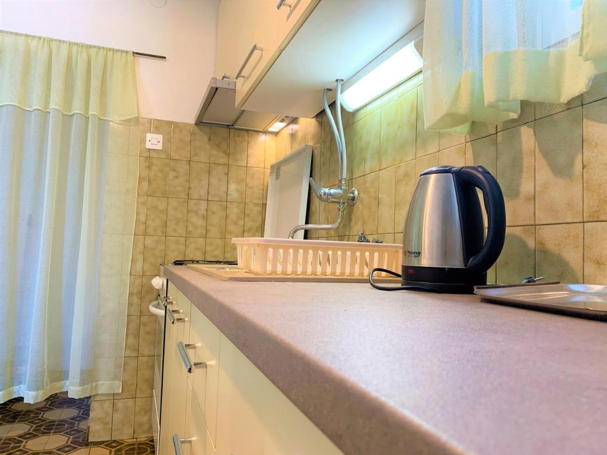 Roko Apartment House Примоштен Экстерьер фото