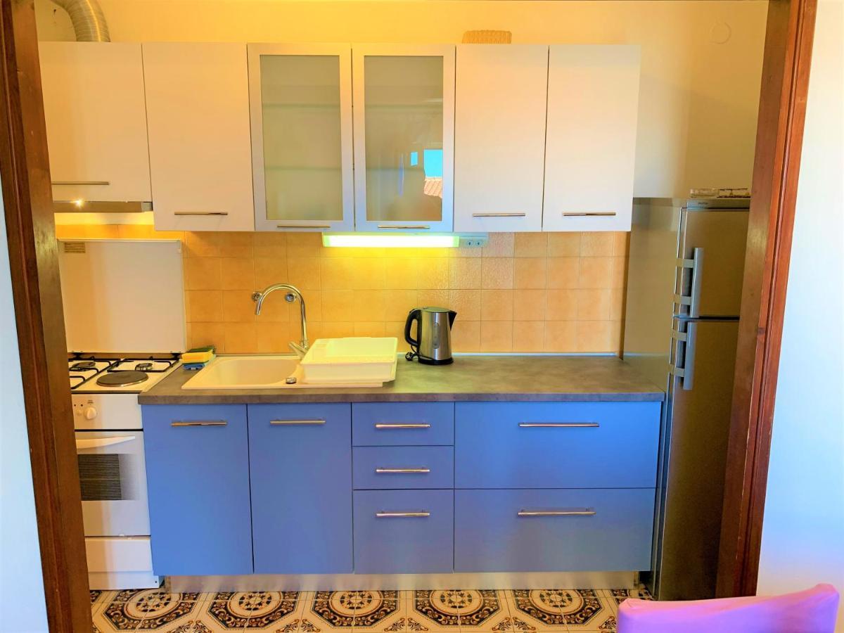 Roko Apartment House Примоштен Экстерьер фото
