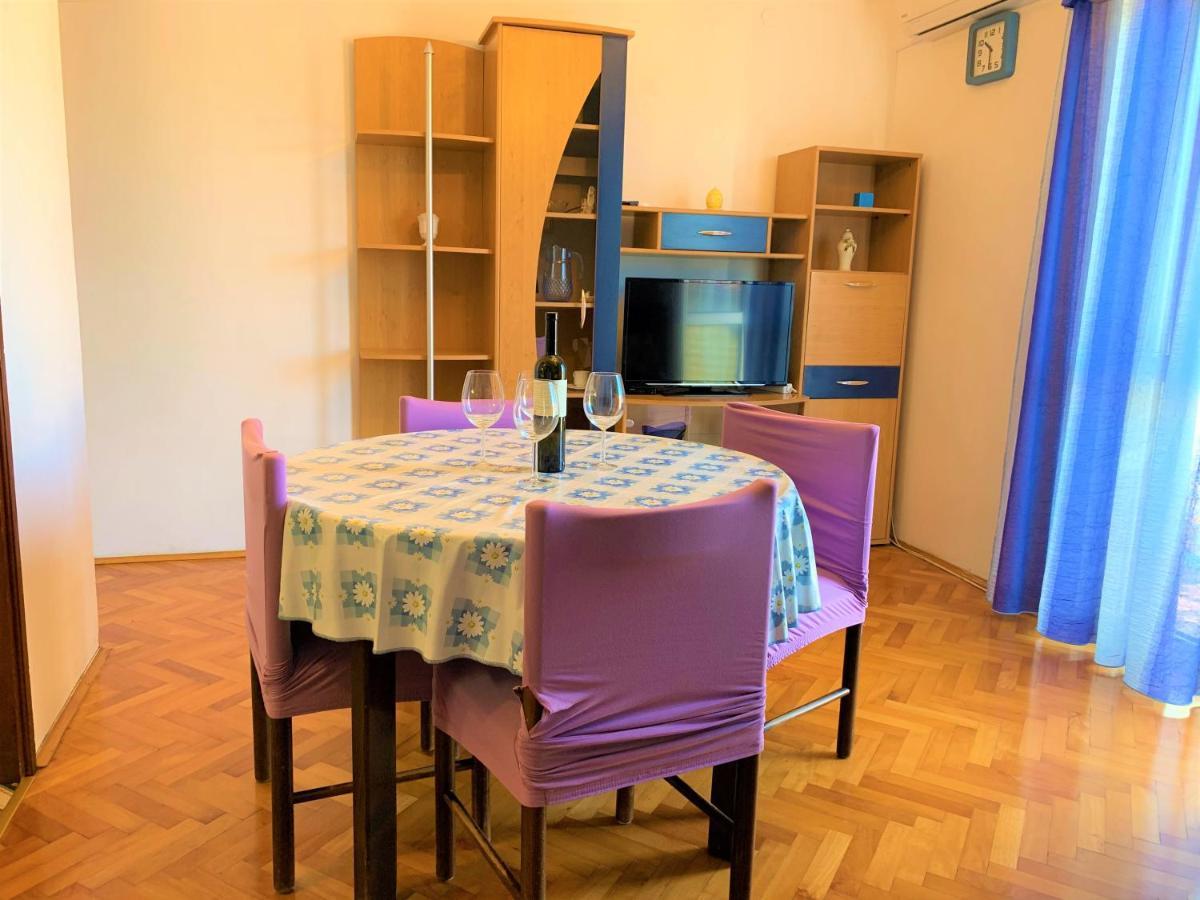 Roko Apartment House Примоштен Экстерьер фото