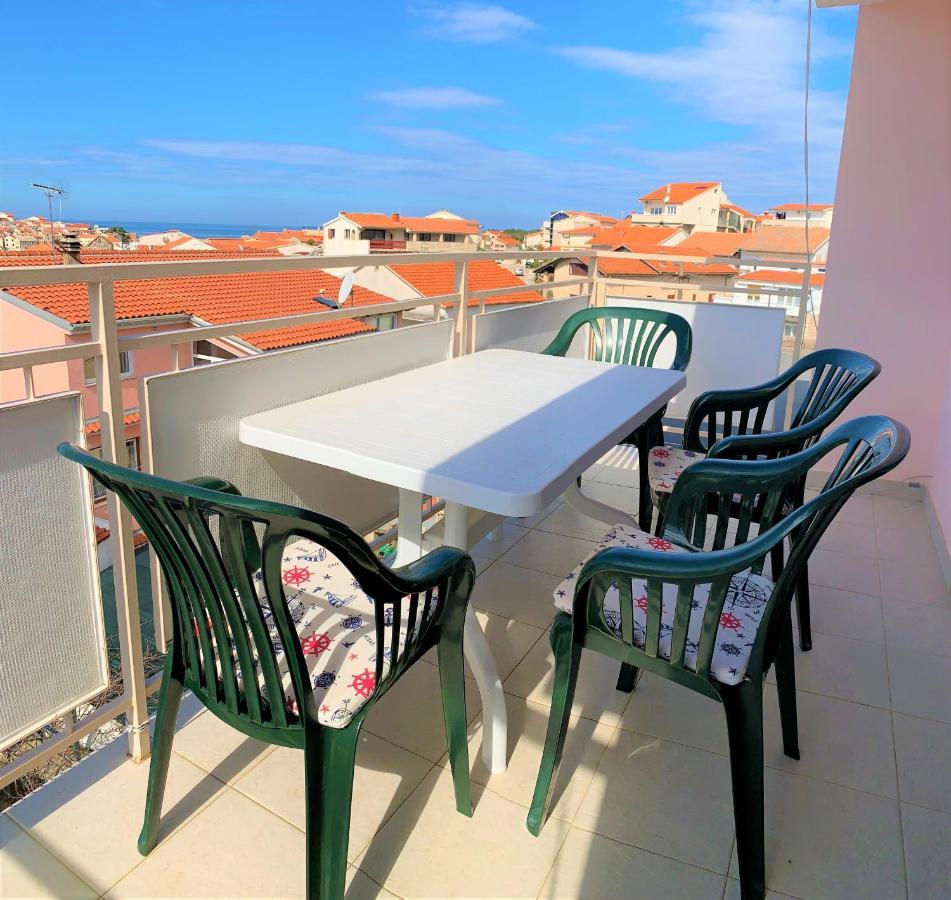 Roko Apartment House Примоштен Экстерьер фото
