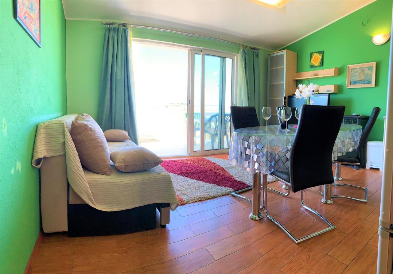 Roko Apartment House Примоштен Экстерьер фото